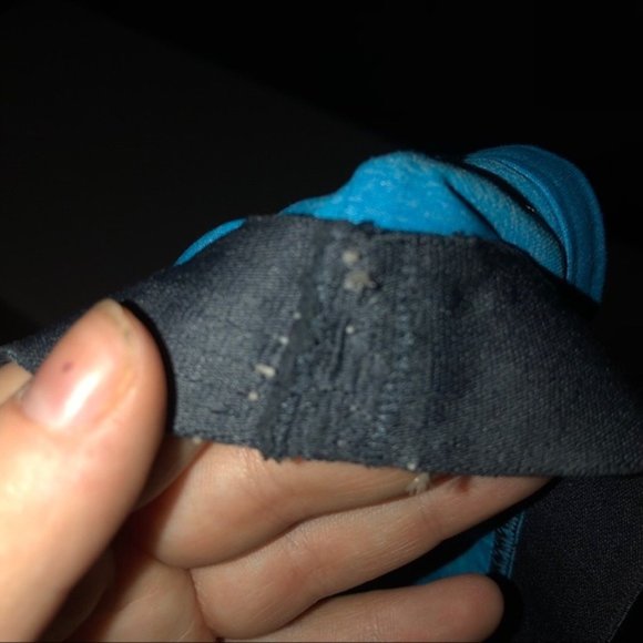 🎉4 for $20 🎉 Under Armour Blue & Grey Mid ImpactGet Set Go Sports Bra Size 34A - Picture 7 of 7